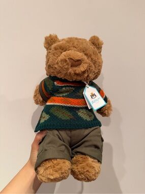 Bartholomew hiking bear